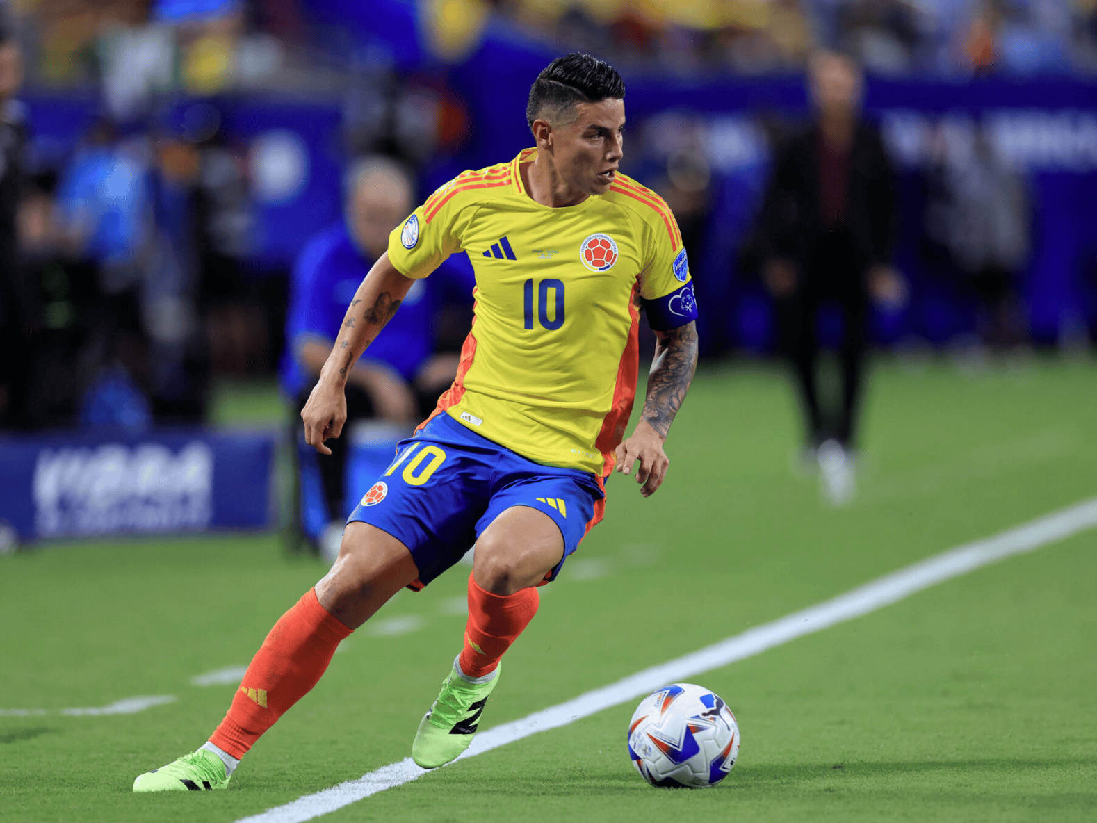 包含乌拉圭选手在国际比赛中豪取胜利的词条