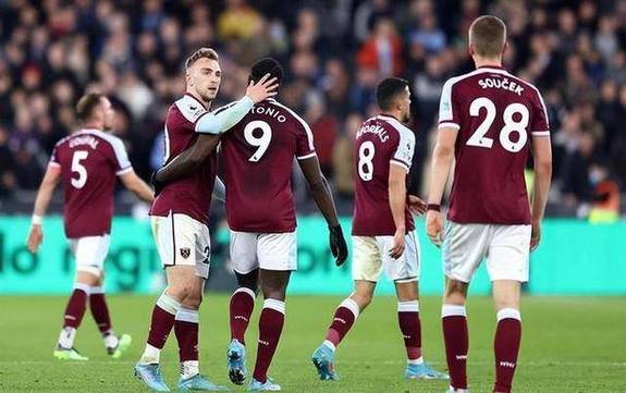 不莱梅主场大获胜利，士气高涨的简单介绍