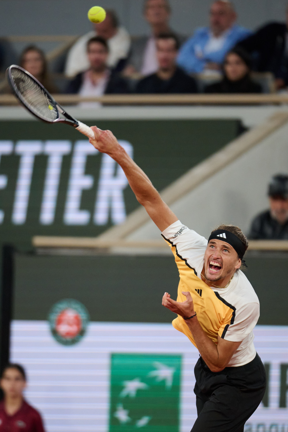 日本网球队翻盘世界网球队，兹维列夫高光表现的简单介绍