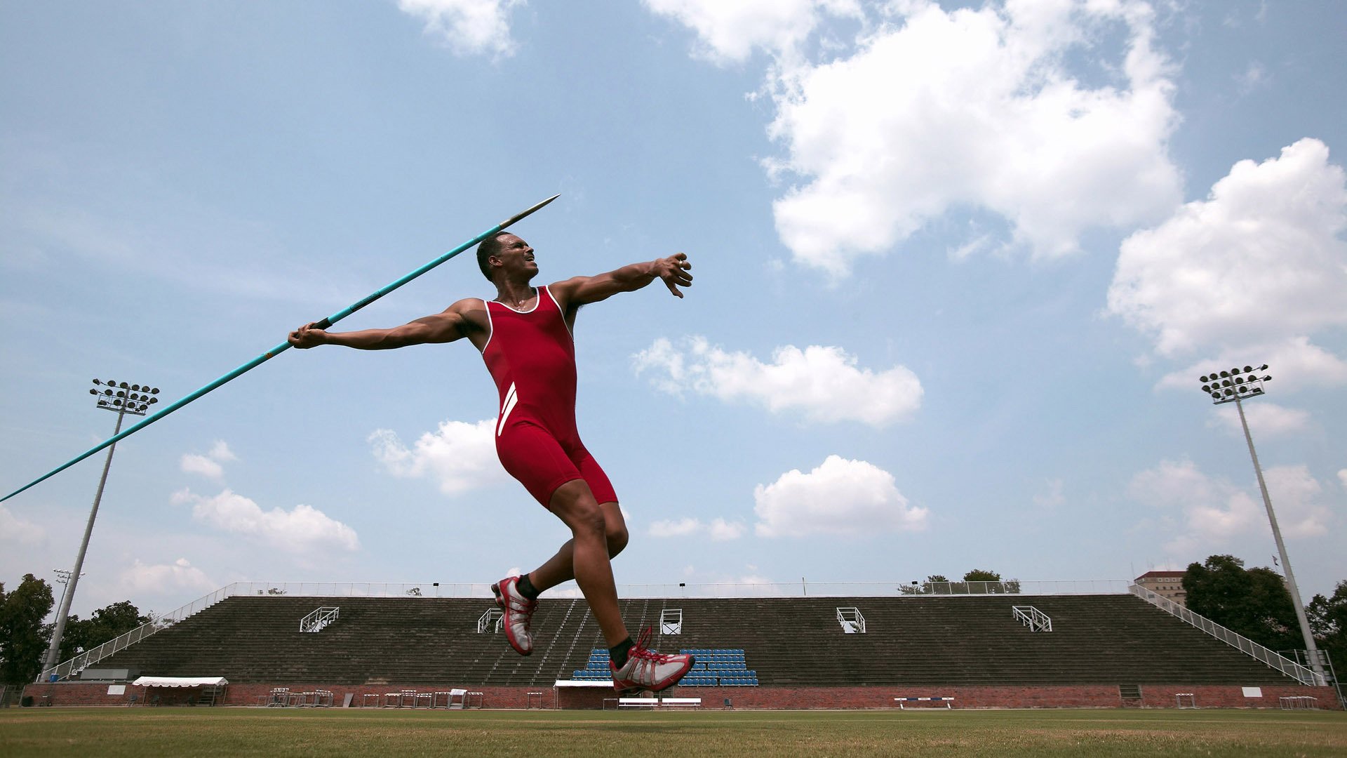 从红土到草地，梅德韦杰夫蒙特卡洛大师赛逆转温网，刷新纪录的非凡跨越